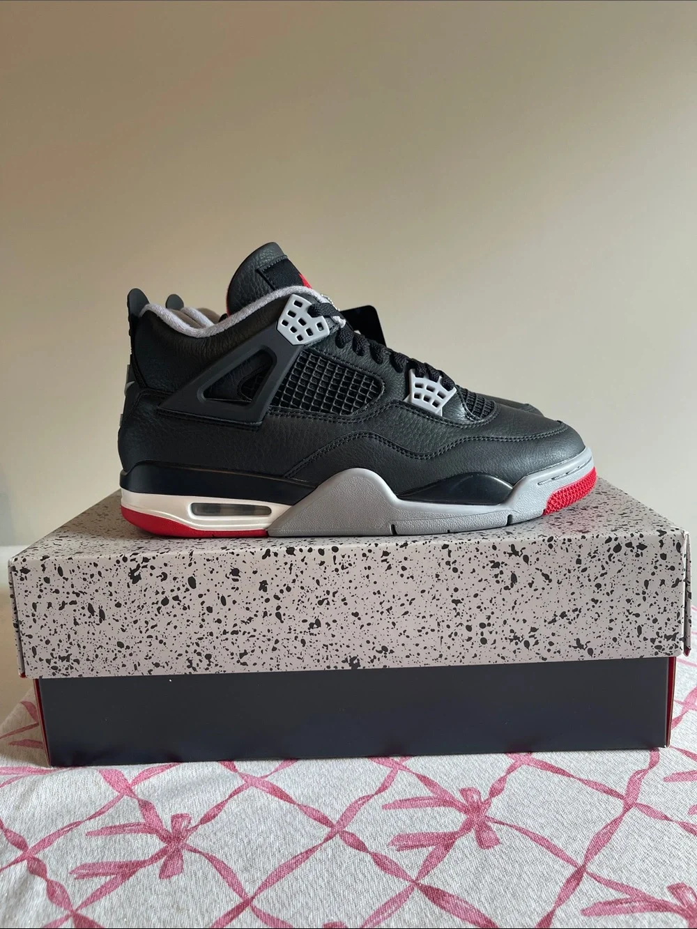 Jordan Retro 4 Black Gray Red Sneakers Women size 10/Men size 8.5